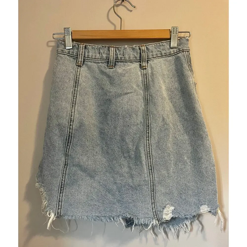 Free People Parker Wrap Distressed Denim Mini Skirt Blue Light Wash sz. 25
